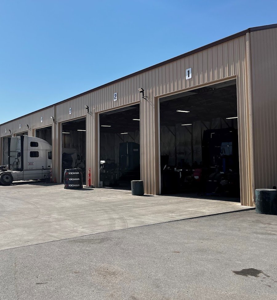 T&E shop building